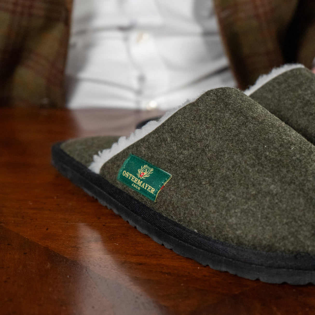 Haus- und Hüttenschuhe aus Merinoloden